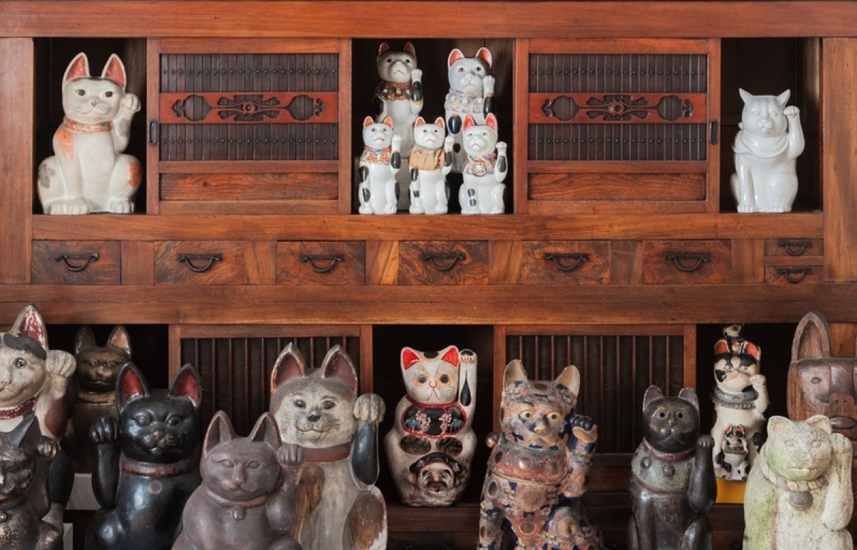 A Group of Maneki Neko