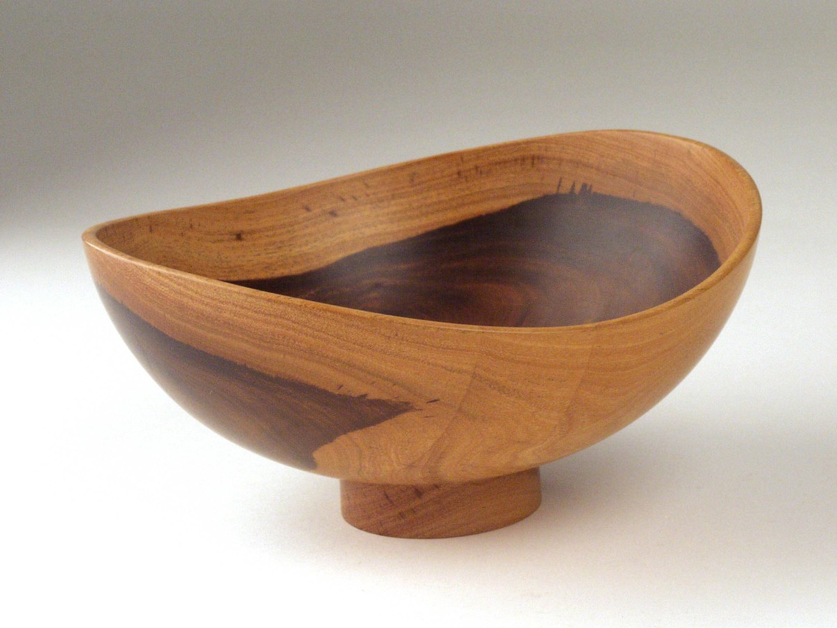 Bowl, Bob Stocksdale, c. 1960, Lignum Vitae, Nicaragua. Private Collection. L17-01-020